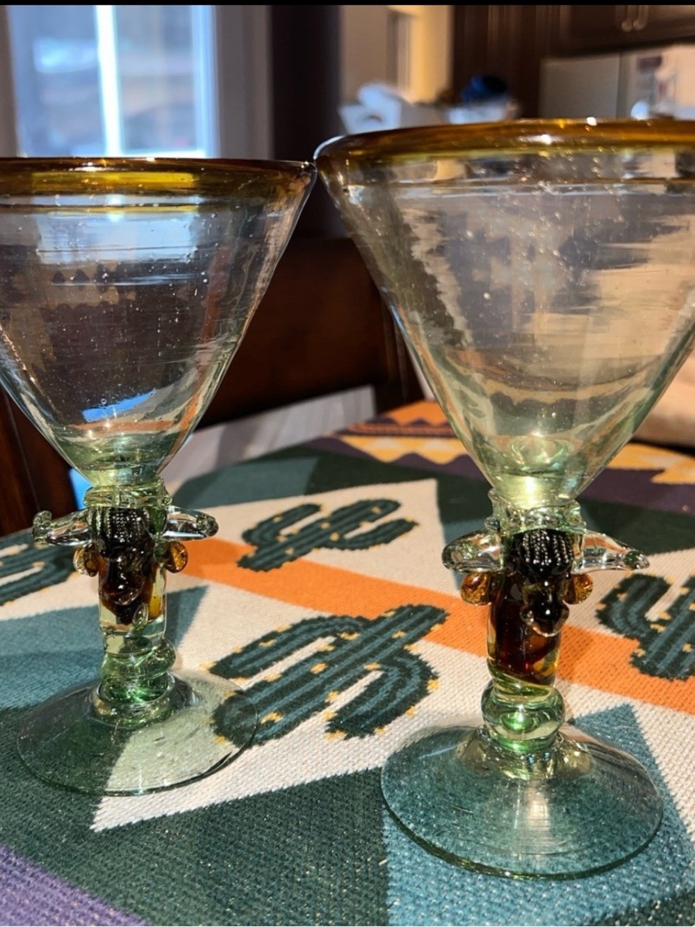 **RARE**PAIR OF VNTG MEXICAN HAND-BLOWN BULL/LONGHORN MARTINI GOBLETS//GRN & GLD